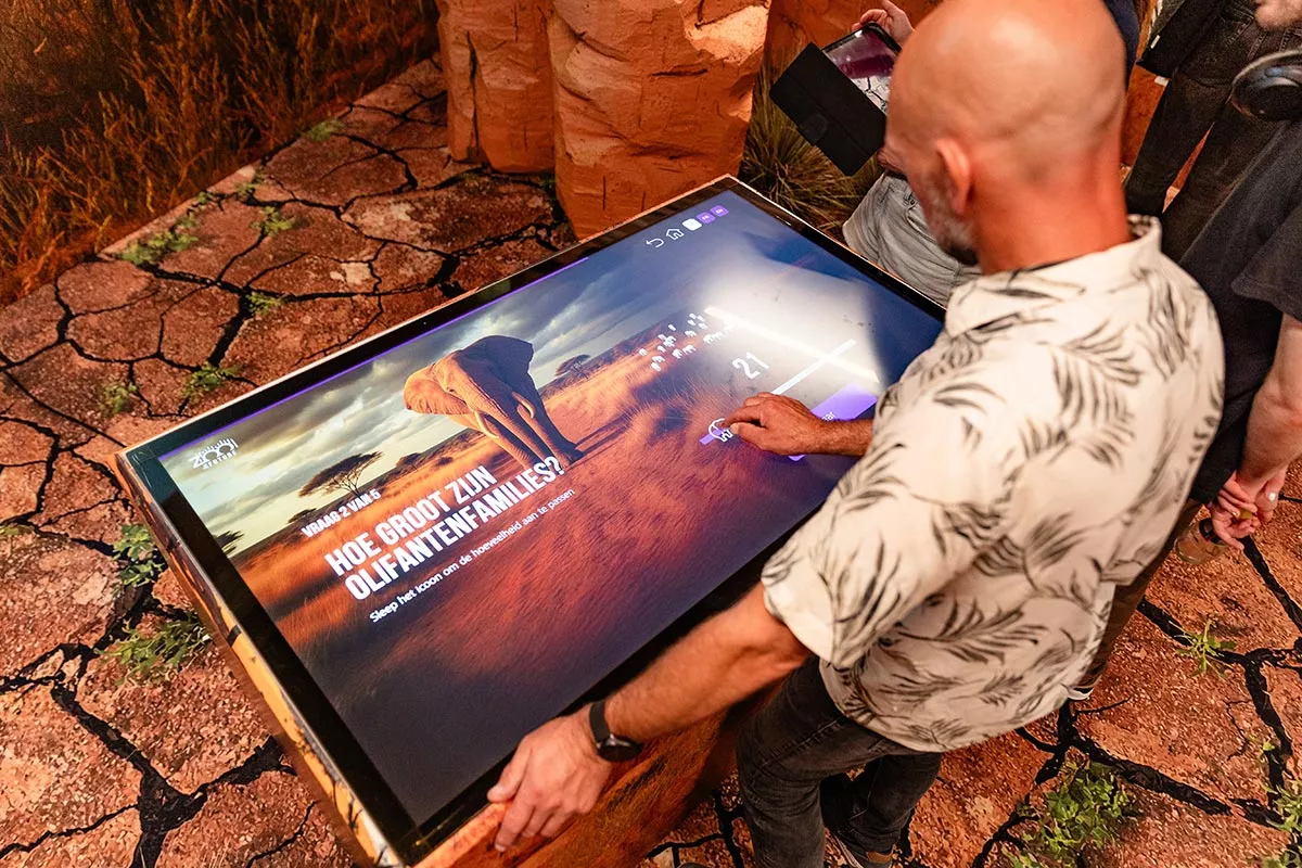 zoo of the future - touchscreen - educational